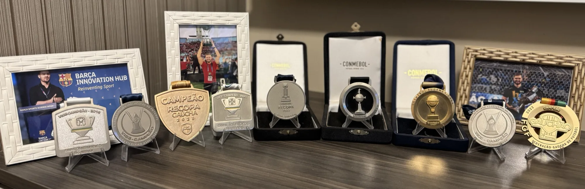 Medalhas, registros e conquistas da trajetória profissional de Rafael Barleze
